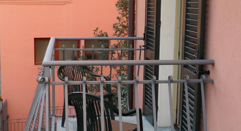 Casa Vacanze Touring Verbania Eksteriør bilde